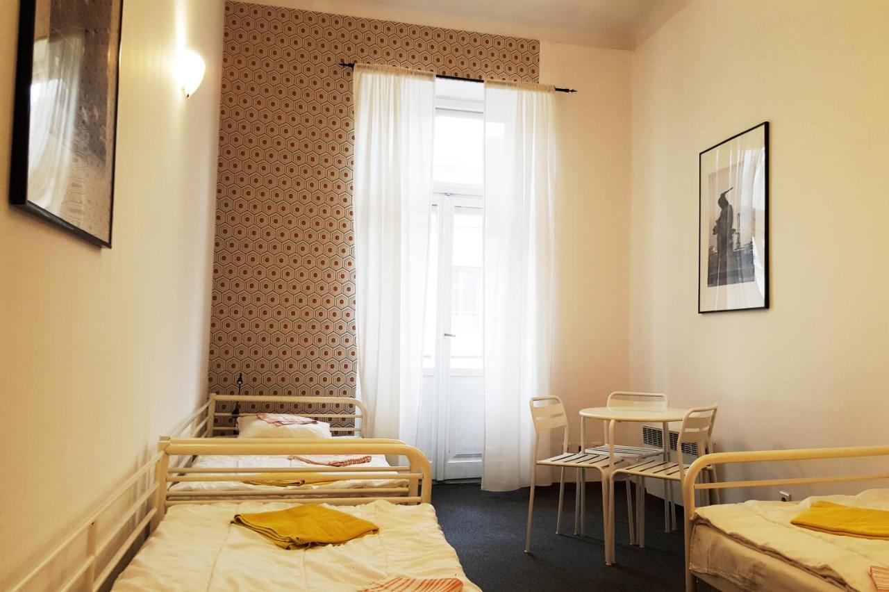 Hostel Witt Warschau Buitenkant foto