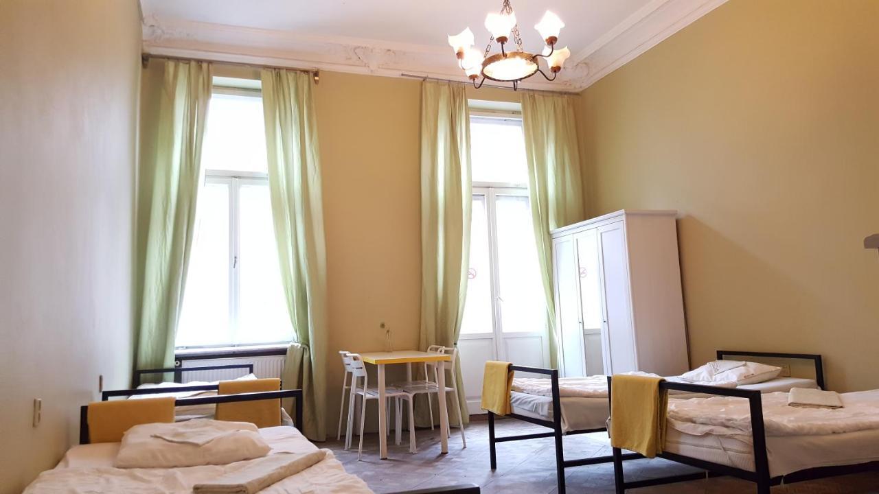 Hostel Witt Warschau Buitenkant foto