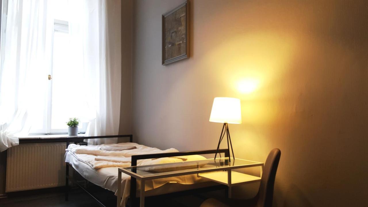 Hostel Witt Warschau Buitenkant foto