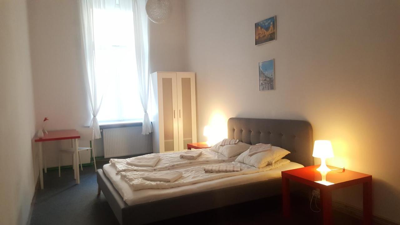 Hostel Witt Warschau Buitenkant foto